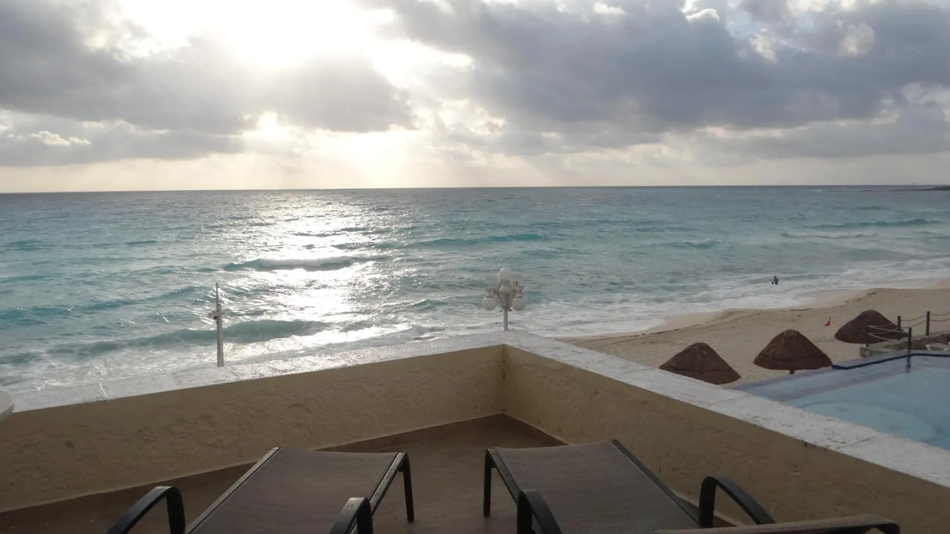 Cancun Plaza Condos