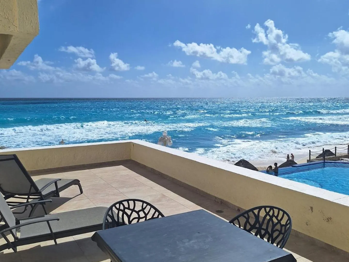 Cancun Plaza Condos 0*,