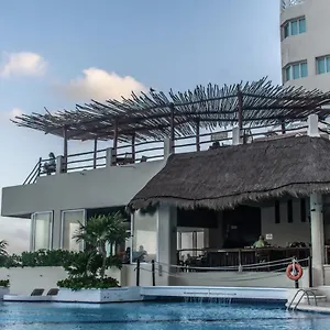 Beach&sunrise Cancún